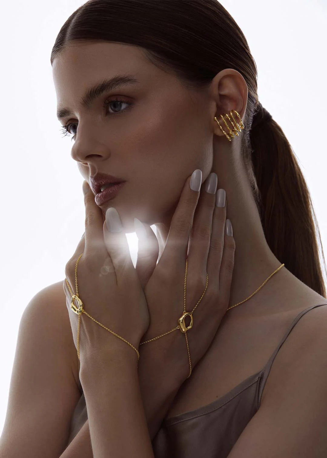 Piercing Earhook Estrela Lumen