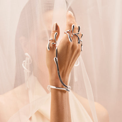 Pulseira de Mão Escorrente