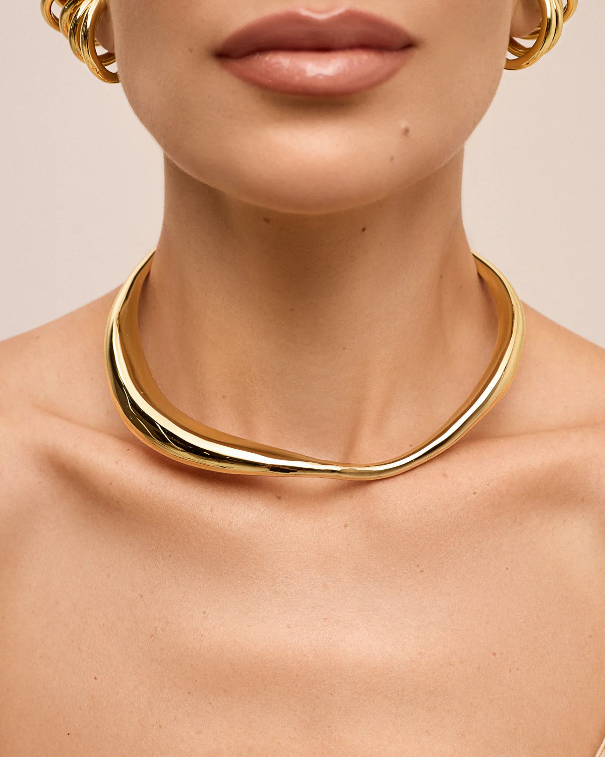 Choker Hanna