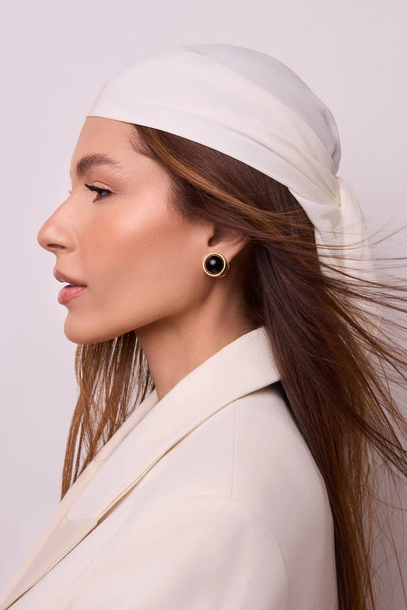 Pendientes bifaciales B/N